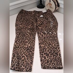 🦥 Express Leopard Print Jeans🦥